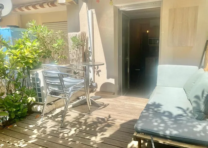 Cosy, Terrasse, Parking A Carnoles Apartmán